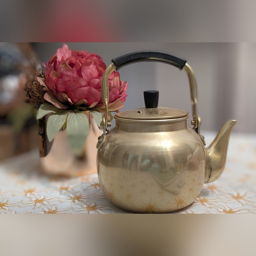 Gold Toned Aluminum Tea Kettle with Lid Black Handle  Farmhouse Cottagcore